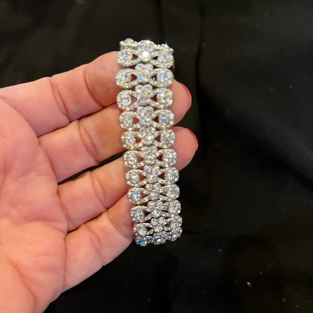 Elegant Silver Crystal Bracelet